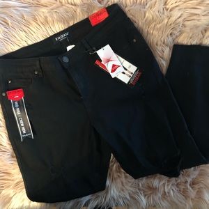 Black raw hem ripped jeans